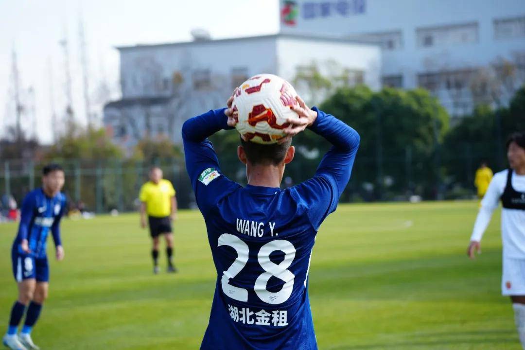 关于全明星赛今晨走向成谜，武汉三镇回应争议，赛场秩序良好，更衣室氛围转暖的信息-英雄联盟S15赛竞猜